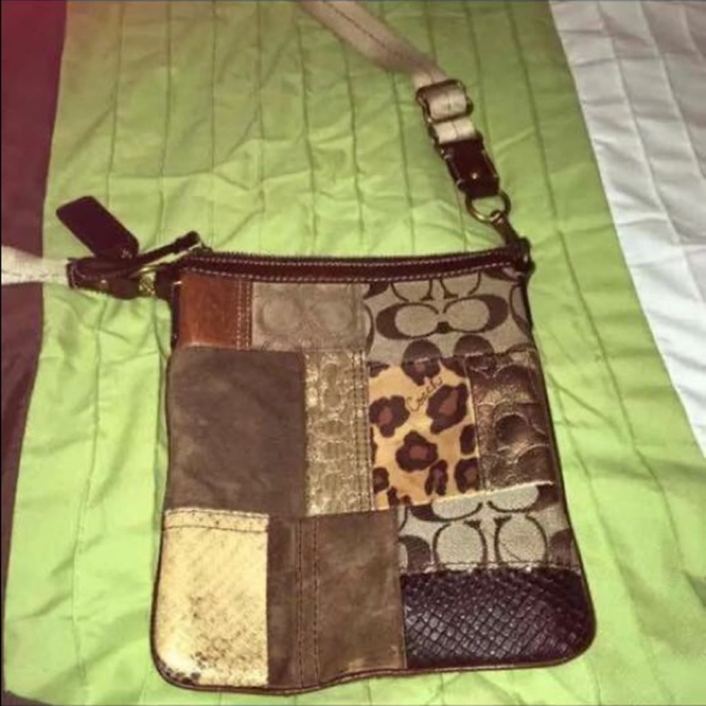 Coach crossbody - Picture 2 of 4